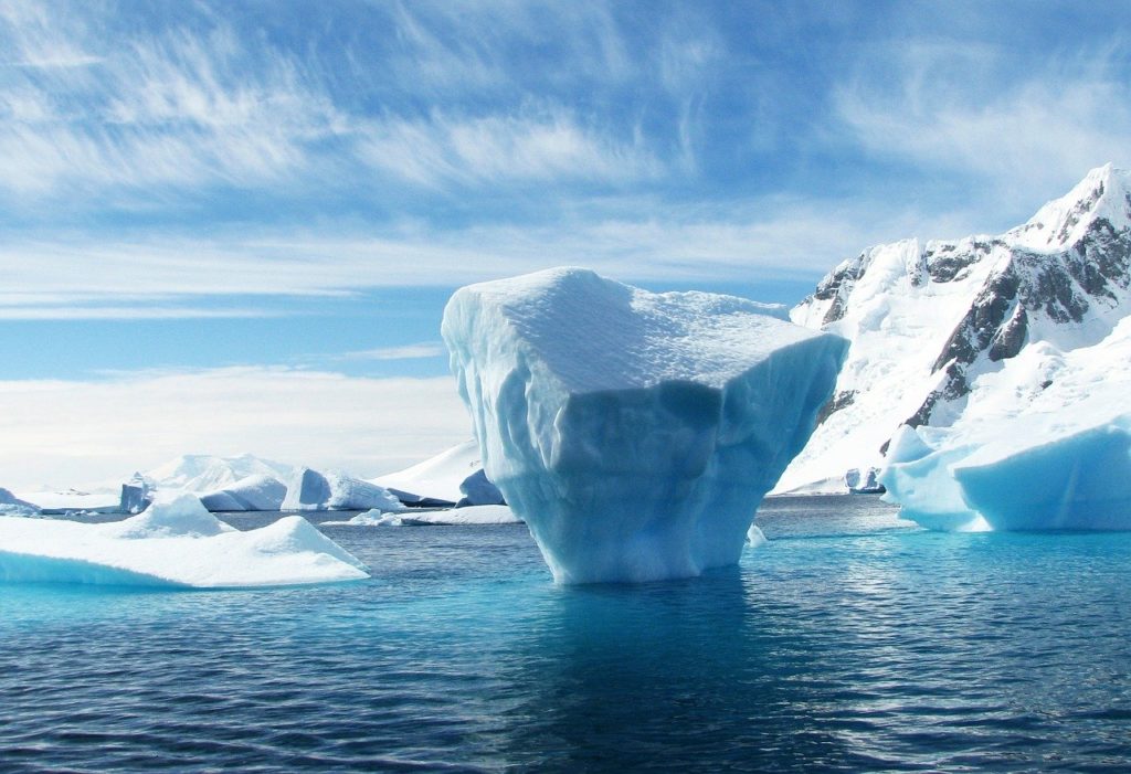 Iceberg. Credits: 358611 via Pixabay